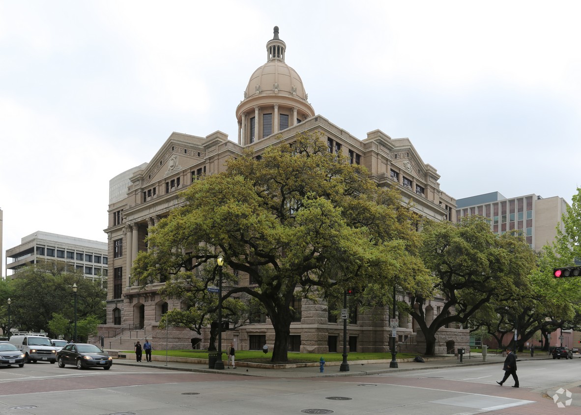 301 Fannin Street Capital Realty Group