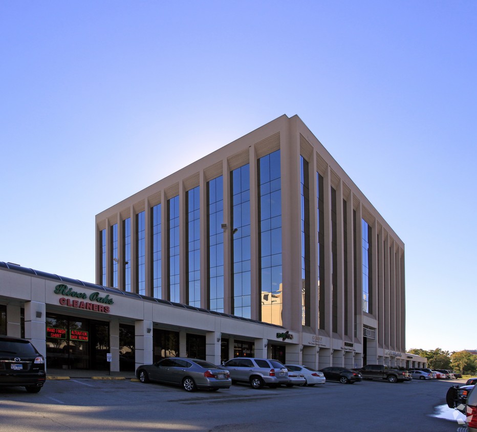 5373 West Alabama Street Capital Realty Group