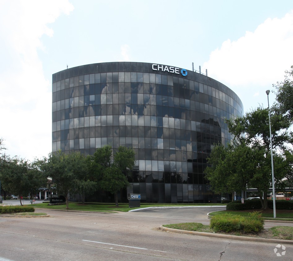 2900 Weslayan Street Capital Realty Group