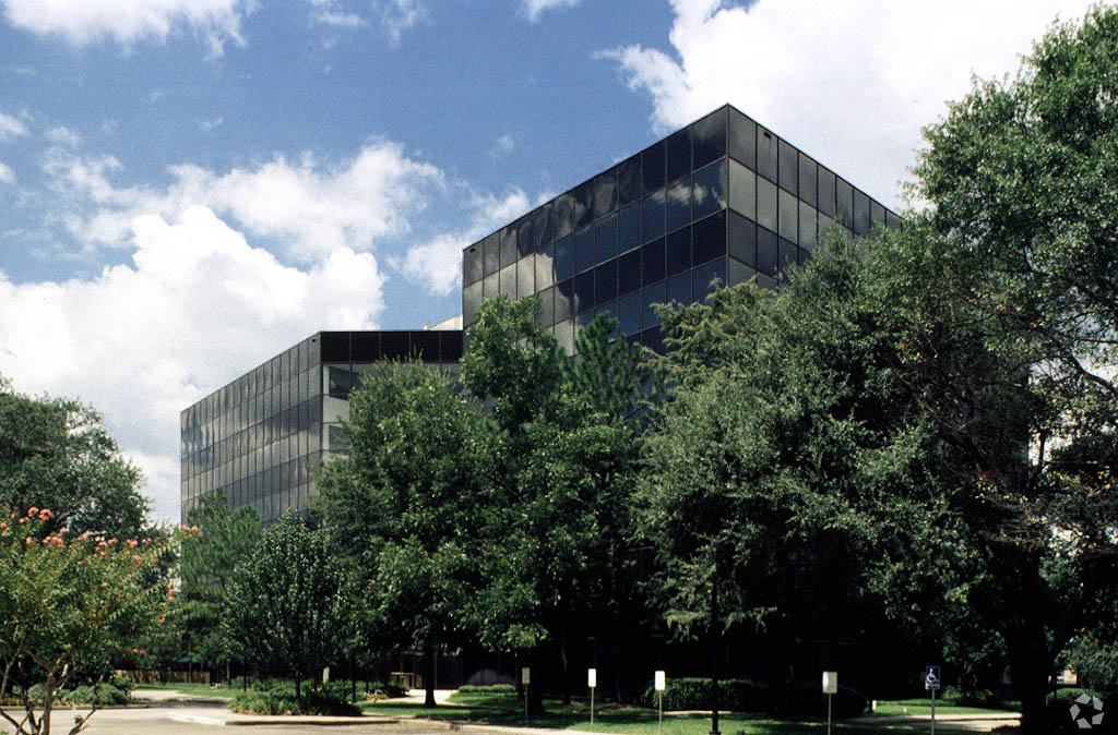 750 Bering Drive Capital Realty Group