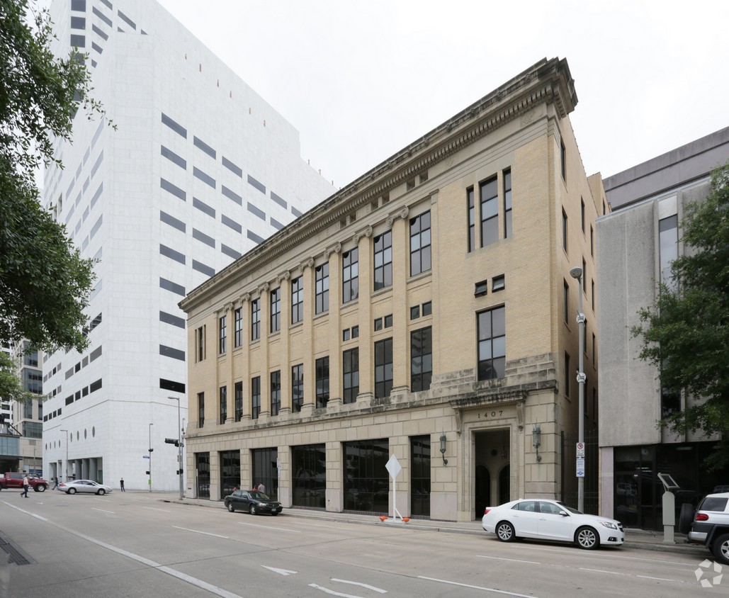 1407 Fannin Street Capital Realty Group