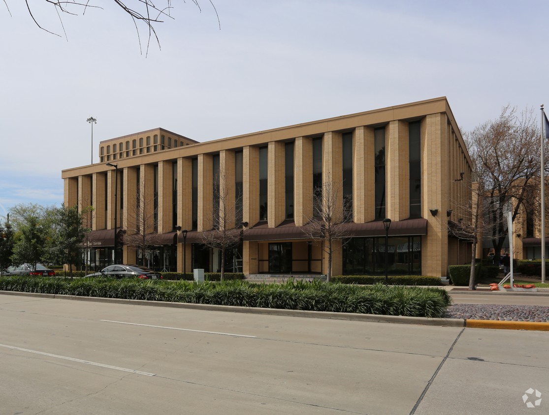 3930 Kirby Drive Capital Realty Group