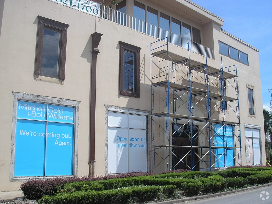 3303 Kirby Drive Capital Realty Group