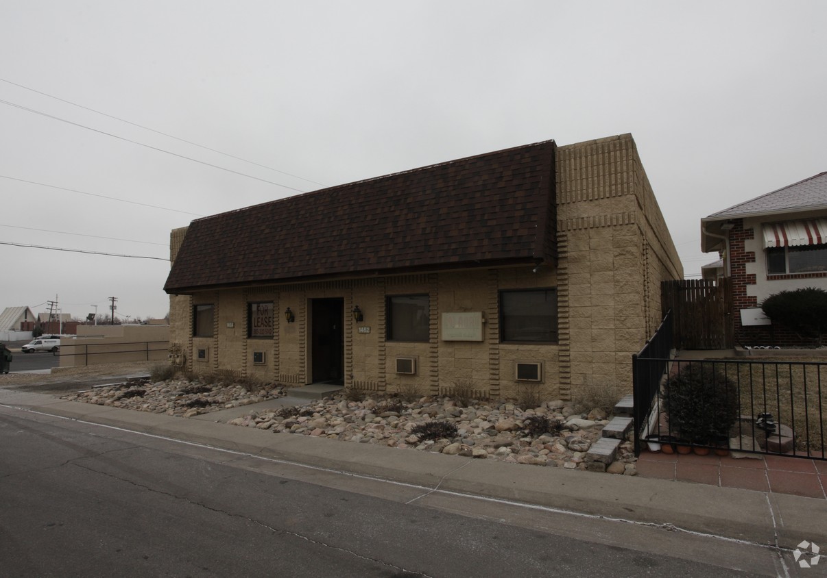 14521454 Kenton Street Capital Realty Group