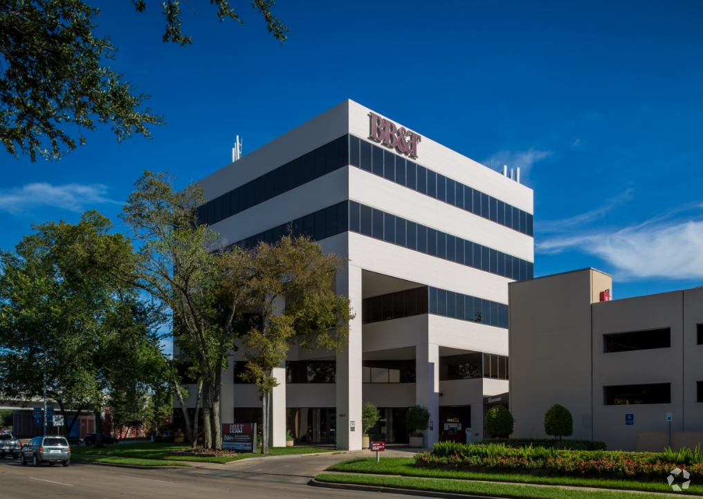 6800 West Loop South Capital Realty Group